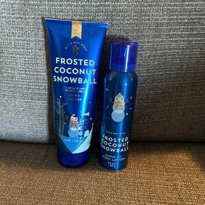 Bath & Body Works Frosted Coconut Snowball Body Cream and Lotion - Blue